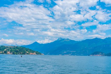 Como Gölü İtalya 'da bir feribottan izlendi.