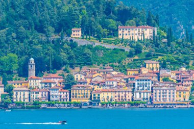 Bellagio kasabası ve İtalya 'daki Como Gölü