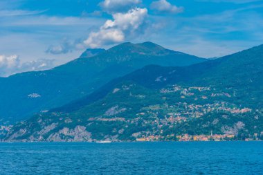 Bellagio kasabası ve İtalya 'daki Como Gölü