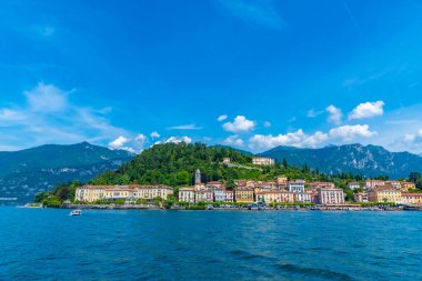Bellagio kasabası ve İtalya 'daki Como Gölü