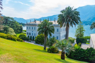 Villa Melzi İtalya 'daki Como Gölü' nde