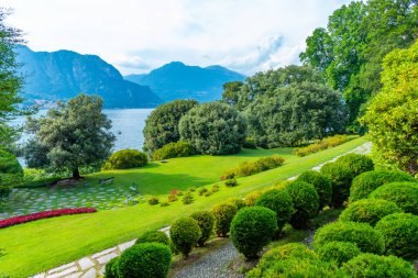 Como Gölü İtalya Bellagio 'daki Villa Melzi' deki Botanik Bahçesinden izlendi