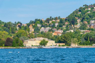 Villa Olmo İtalya 'da Lago di Como sahilinde yer almaktadır.