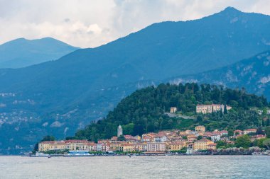 Bellagio kasabası ve İtalya 'daki Como Gölü