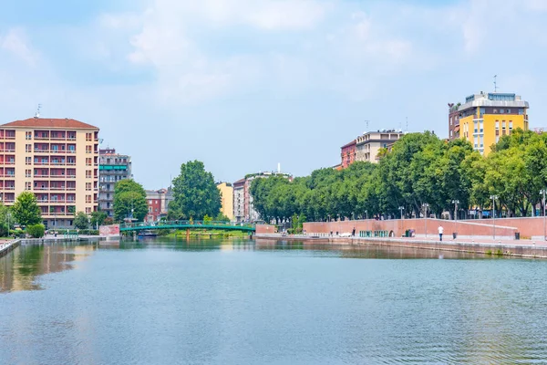 Vista Del Canal Darsena Del Naviglio Centro Milano Italia —  Fotos de Stock