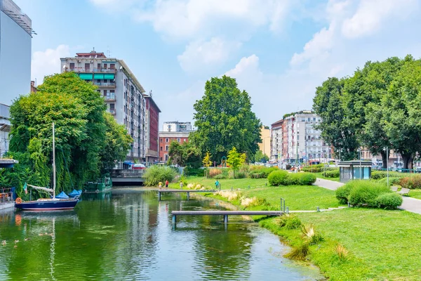 Vista Del Canal Darsena Del Naviglio Centro Milano Italia —  Fotos de Stock