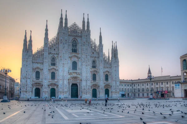 Vista Nascer Sol Catedral Duomo Milano Itália — Fotografia de Stock