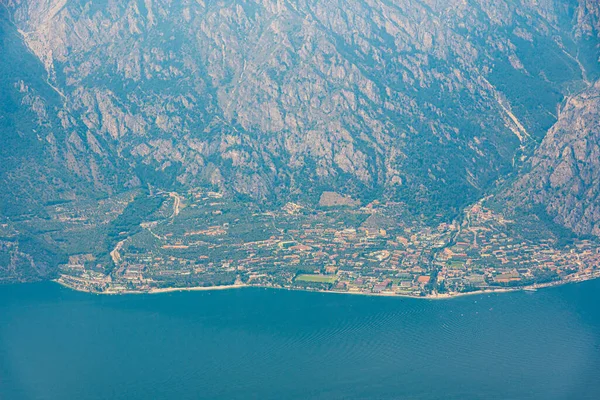 Talya Monte Baldo Dan Limon Konsolosu Garda Nın Bulutlu Manzarası — Stok fotoğraf