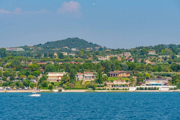 Moniga Del Garda位于意大利Lago Garda — 图库照片