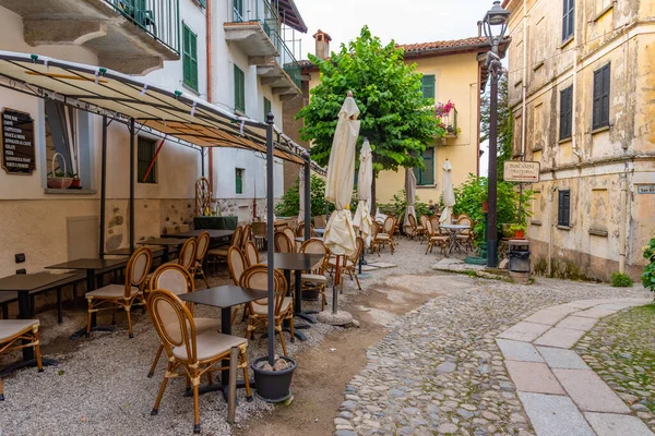 Πολύχρωμα Σπίτια Στο Isola Superiore Dei Pescatori Στο Lago Maggiore — Φωτογραφία Αρχείου