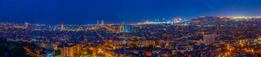 İspanya Barselona 'nın şehir merkezi ve ciutat vella manzarası