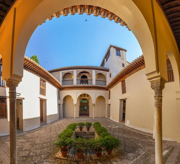 Patio Del Cuarto Dorado Dentro Del Palacio Alhambra Granada Spai —  Fotos de Stock
