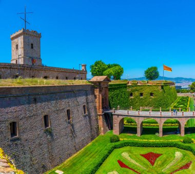 Barcelona, Spai 'deki Montjuic kalesinin manzarası