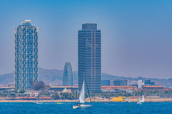 Twin Torens Boven Het Strand Van Barceloneta Barcelona Spanje — Stockfoto