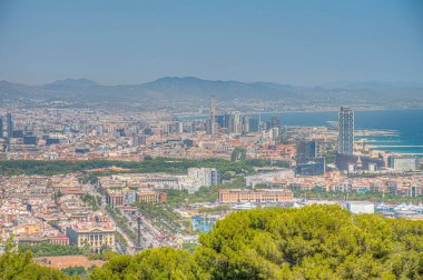Barcelona, İspanya 'daki Montjuic Hill' den Passeig de Colom 'un hava manzarası
