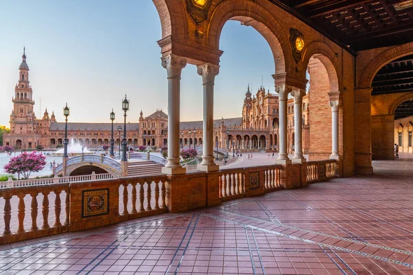 Vista Pôr Sol Uma Arcada Plaza Espana Sevilha Espanha — Fotografia de Stock