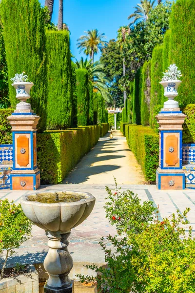 Fuente Los Jardines Del Real Alcázar Sevilla España — Foto de Stock