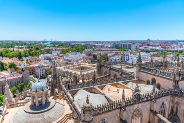 İspanya, Sevilla 'daki katedralin havadan görünüşü