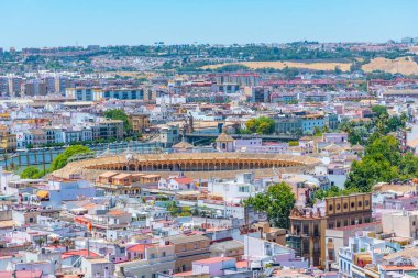 İspanya 'da boğa güreşi arenalı Sevilla' nın hava manzarası