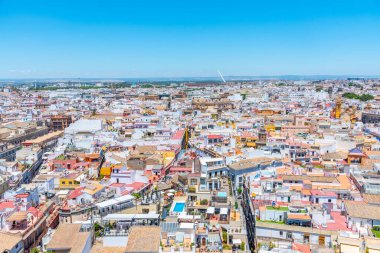 Metropolis Şemsiyesi ve Alamillo Köprüsü ile Sevilla şehir merkezi manzarası, İspanya