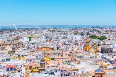 Metropolis Şemsiyesi ve Alamillo Köprüsü ile Sevilla şehir merkezi manzarası, İspanya