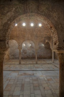 El Banuelo 'nun içi, Granada, İspanya' daki Arap spa evi.
