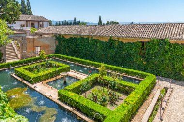 Granada, İspanya 'daki Generalife sarayının içindeki çeşme.