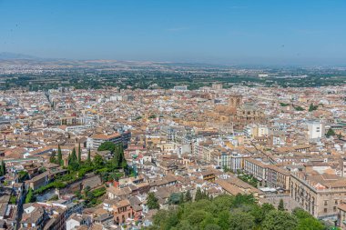 Yaz boyunca İspanya 'daki Granada Katedrali' nin havadan görünüşü