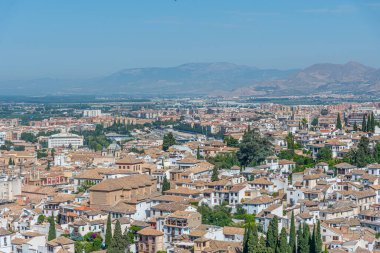 İspanya, Granada 'nın yeni bölgelerinin silueti