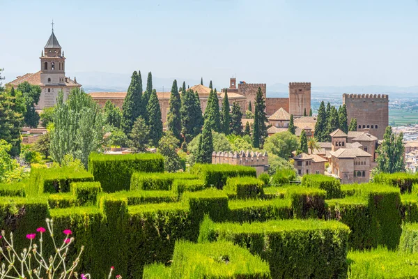 Alhambra Bekeken Vanaf Generalife Tuinen Granada Spanje — Stockfoto