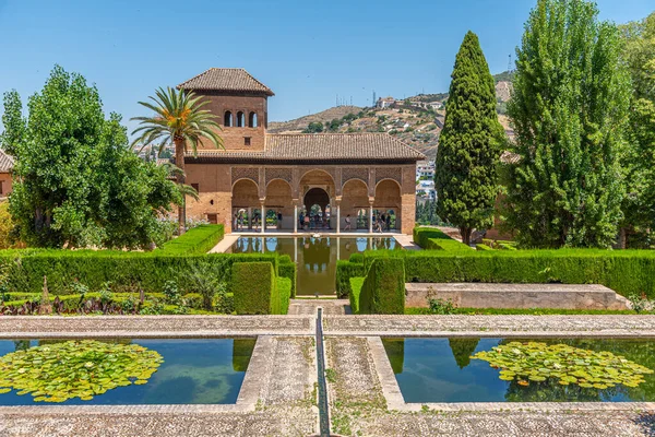 Partal Torre Las Damas Het Alhambra Fort Granada Spanje — Stockfoto