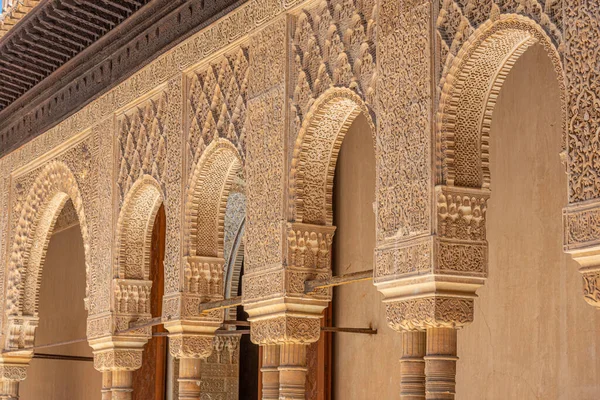 Ozdoby Uvnitř Paláce Alhambra Granadě Španělsko — Stock fotografie