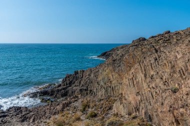 İspanya 'daki Cabo da Gata' daki Punta Baja 'da volkanik elementler görülüyor