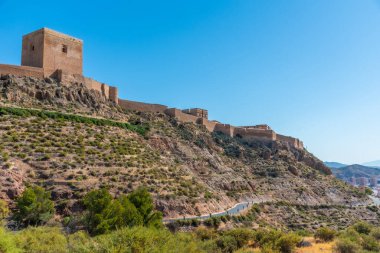 Lorca 'daki kale İspanya' ya bakıyor.
