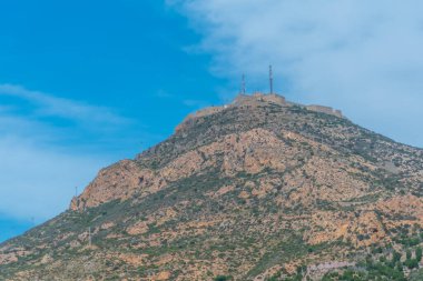 İspanya, Cartagena 'da bir tepede San Julian Kalesi