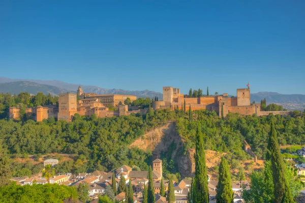 Alhambra全景 阳光明媚的日子 西班牙格拉纳达 — 图库照片