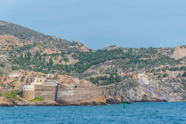스페인의 카르타 항구로 들어가는 입구를 보호하고 산타아나 — 스톡 사진