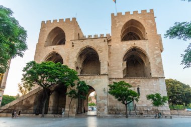 İspanya, Valencia 'da Torres des Sarranos' un günbatımı manzarası
