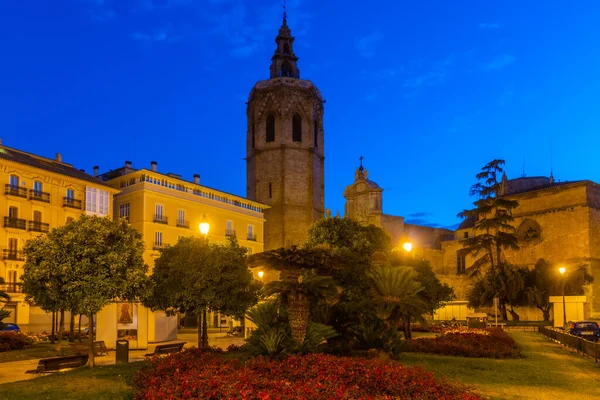Nachtzicht Kathedraal Valencia Vanaf Plaza Reina Spanje — Stockfoto