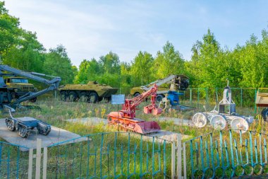 Ukrayna 'daki Çernobil faciasından sonra robotlar ve makineler kullanıldı.