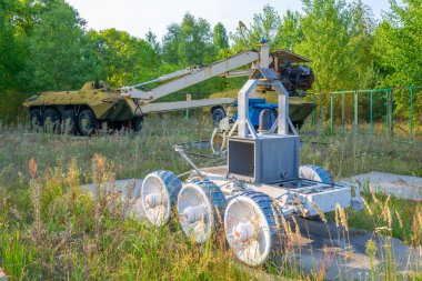 Ukrayna 'daki Çernobil faciasından sonra robotlar ve makineler kullanıldı.