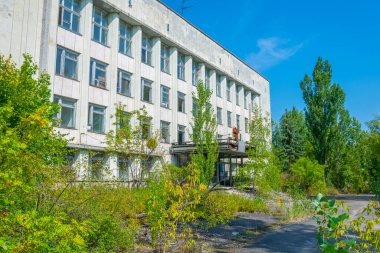 Ukrayna 'nın Pripyat kasabasında terk edilmiş bir hükümet binası.