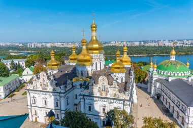 Kiev, Ukrayna 'daki Kiev Pechersk Lavra' nın hava manzarası