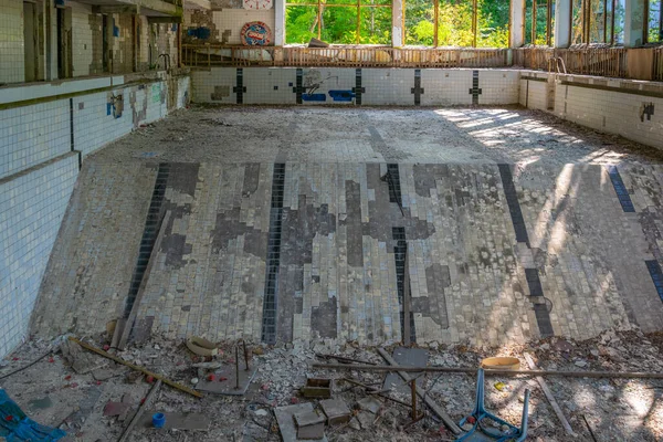 Piscine Cassée Dans Ville Pripyat Ukraine — Photo