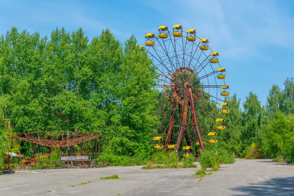 Колесо Ферріса Парку Розваг Pripyat Україні — стокове фото