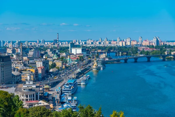 Ukrayna, Kyiv 'deki Dinyeper nehir manzarası