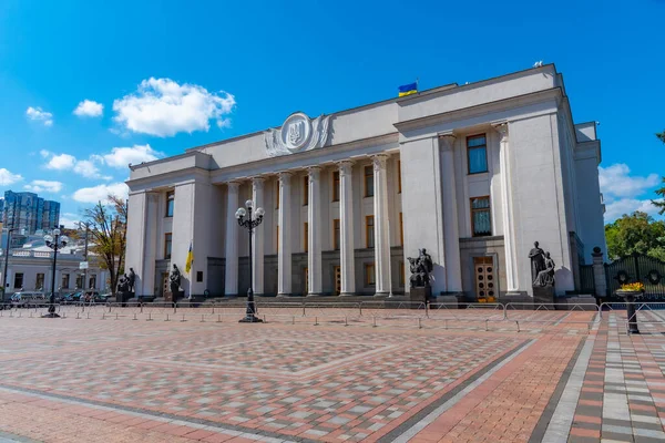 Дворец Верховной Рады Украины Киеве — стоковое фото