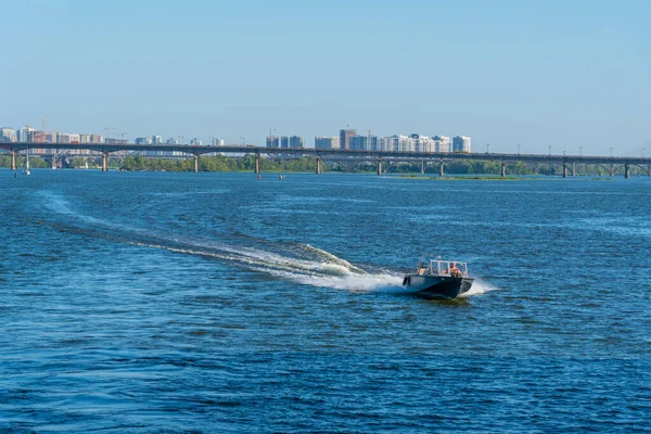 Kyiv Ukraine August 2019 Fartbåt Vid Floden Dnepr Ukraina — Stockfoto