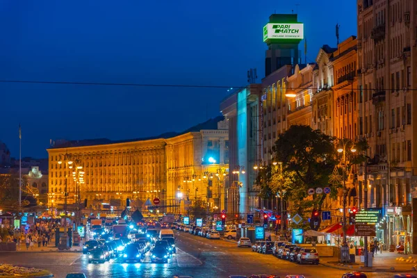 Kyiv Ukraine 2019年8月28日 ウクライナ共和国キエフのクレシャティーク通りの夕景 — ストック写真