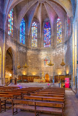 BARCELONA, SPAIN, 29 Haziran 2019: İspanya 'nın Barcelona kentindeki Santa Maria Basilikası